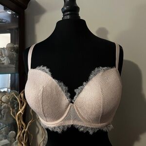 Victoria’s Secret Full coverage Lace Trim Bra